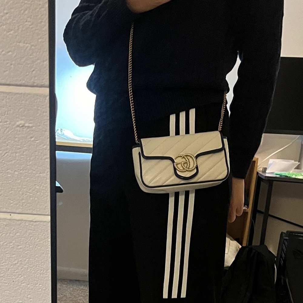 Special Edition GG Gucci Mini Marmont w/ dust bag